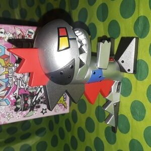 Tokidoki Toki Mondo series 2 collectible art figure Mekatitan